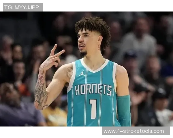 梳辫子黑人足球明星的传奇人生与场上风采的完美结合