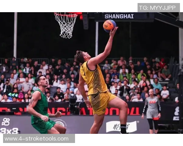 足球巨星对篮球比赛的精彩反应与感悟分享