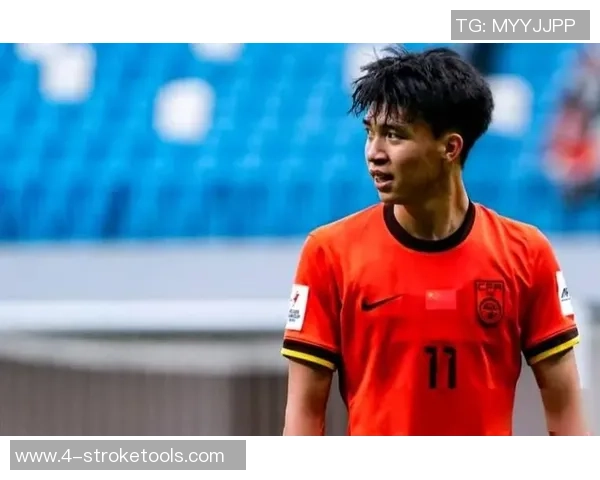 足球明星拳头高清图片展示展现力量与激情的瞬间